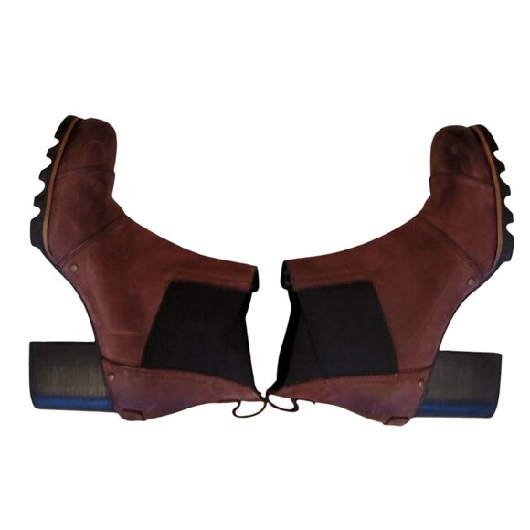 Sorel Addington Chelsea Chunky Heel Genuine Suede Bootie Cattail Burgundy Black - Picture 8 of 15